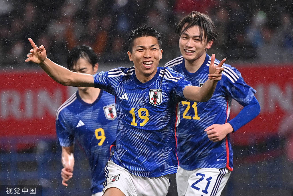 法国队翻盘韩国队，桃田贤斗统治全场