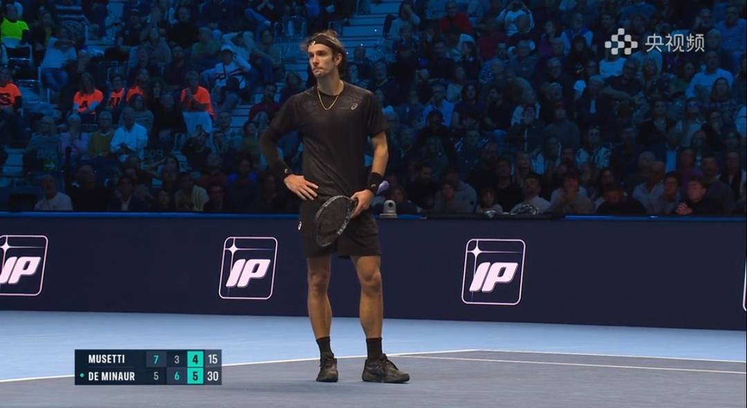 ATP总决赛横扫法网,蒂姆扛起全队 ATP总决赛横扫法网,蒂姆扛起全队