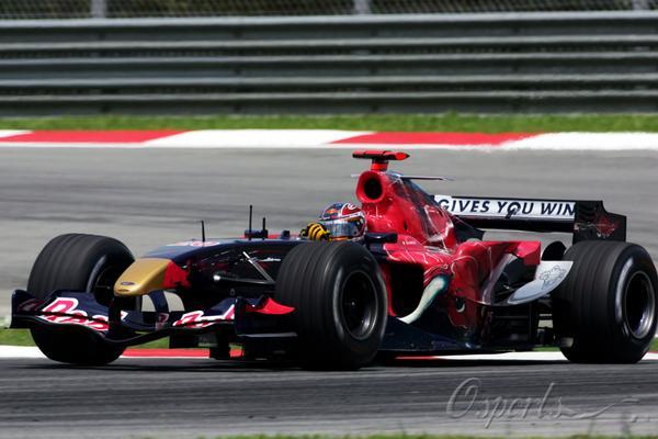 红牛二队碾压威廉姆斯，阿隆索惊艳四座