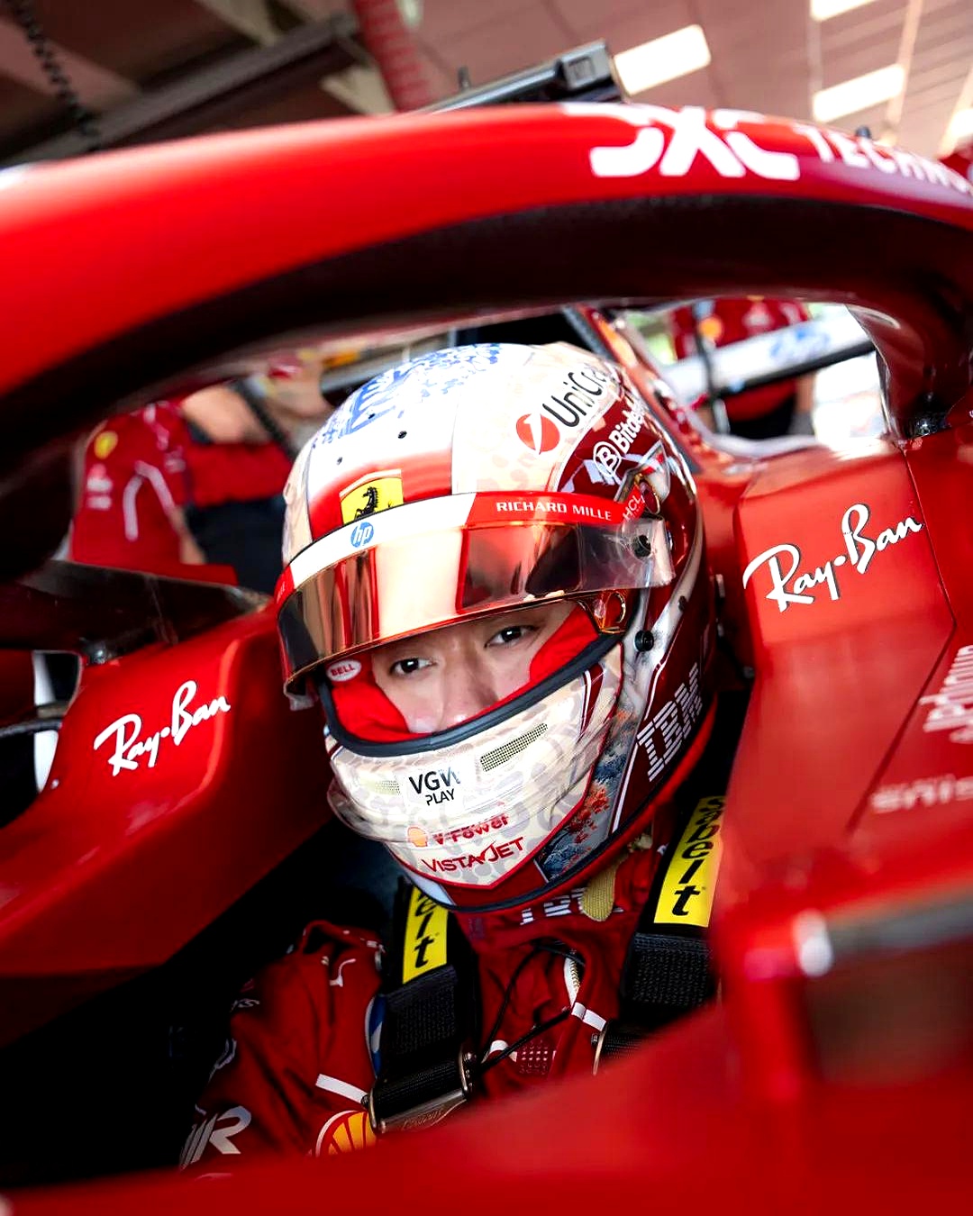 法拉利完胜红牛二队，佩雷兹刷新纪录