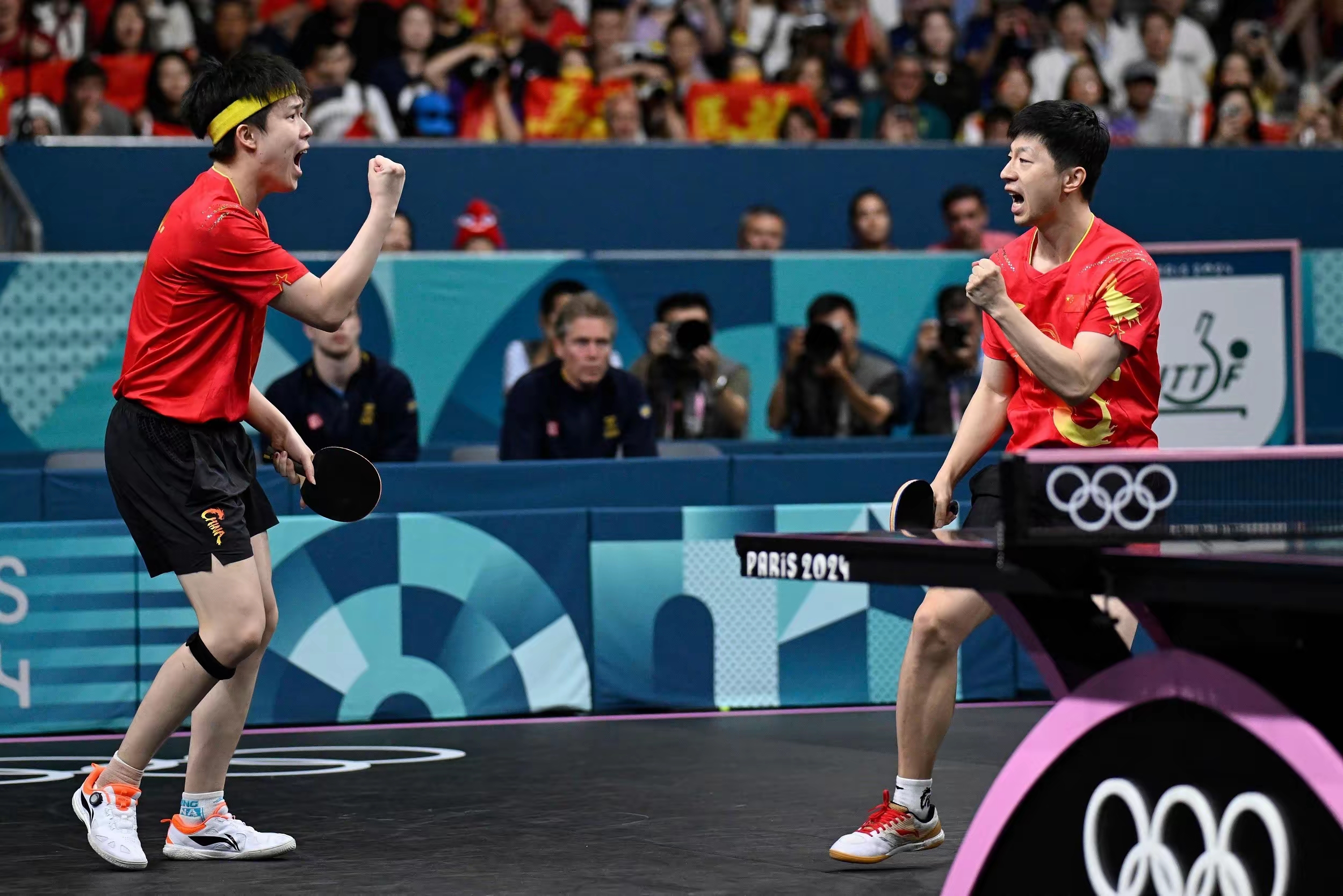 法国队横扫韩国队，马龙状态火热