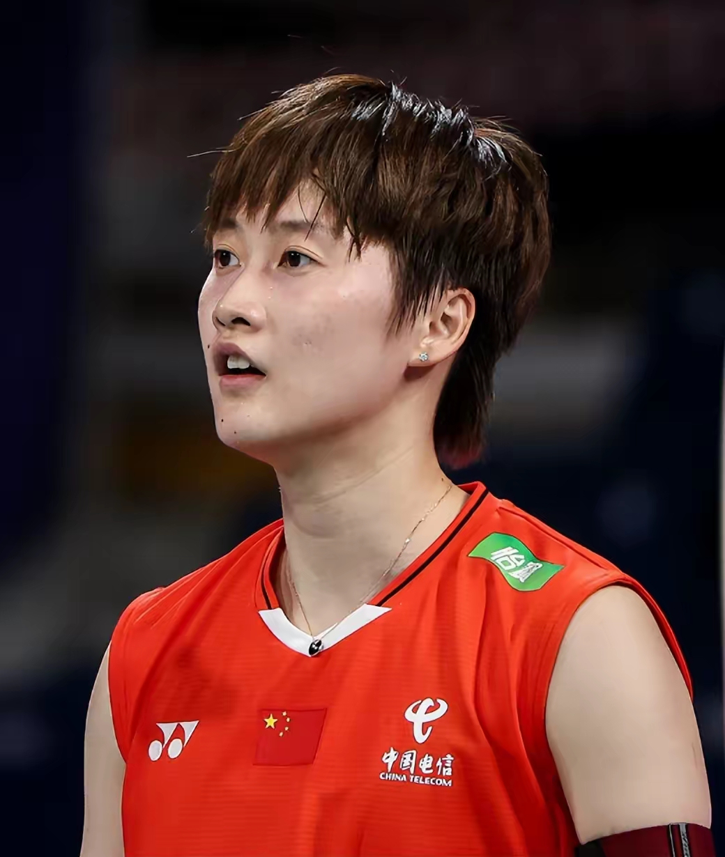 中国队险胜印尼队，陈雨菲扛起全队