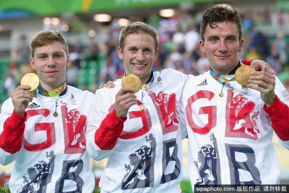 德国网球队完胜英国网球队，瓦林卡打破历史纪录