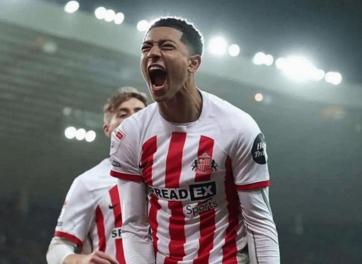 桑德兰遭遇惨败，保级形势愈发不利