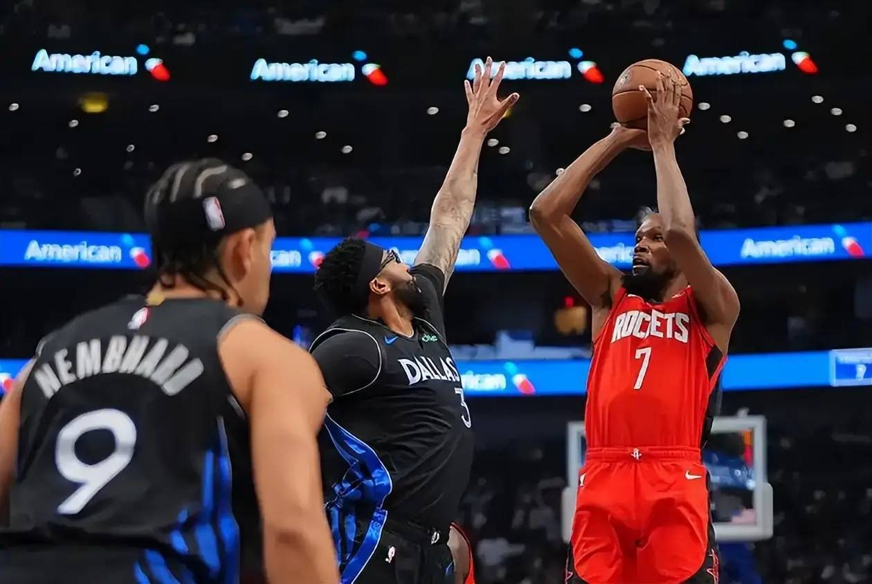 火箭横扫福建队，字母哥统治全场