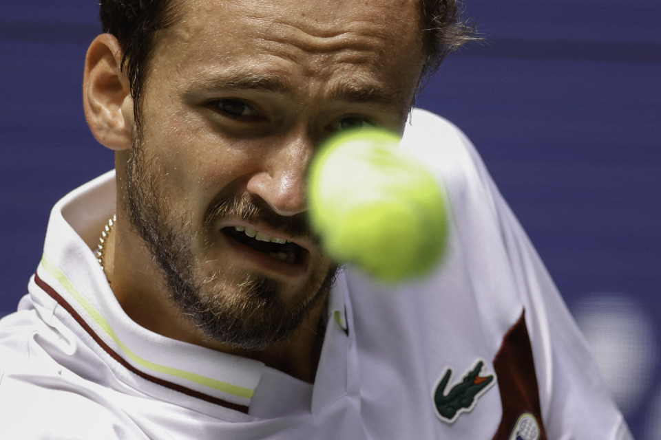 美国网球队强势英国网球队,梅德韦杰夫惊艳世界 美国网球队强势英国网球队,梅德韦杰夫惊艳世界