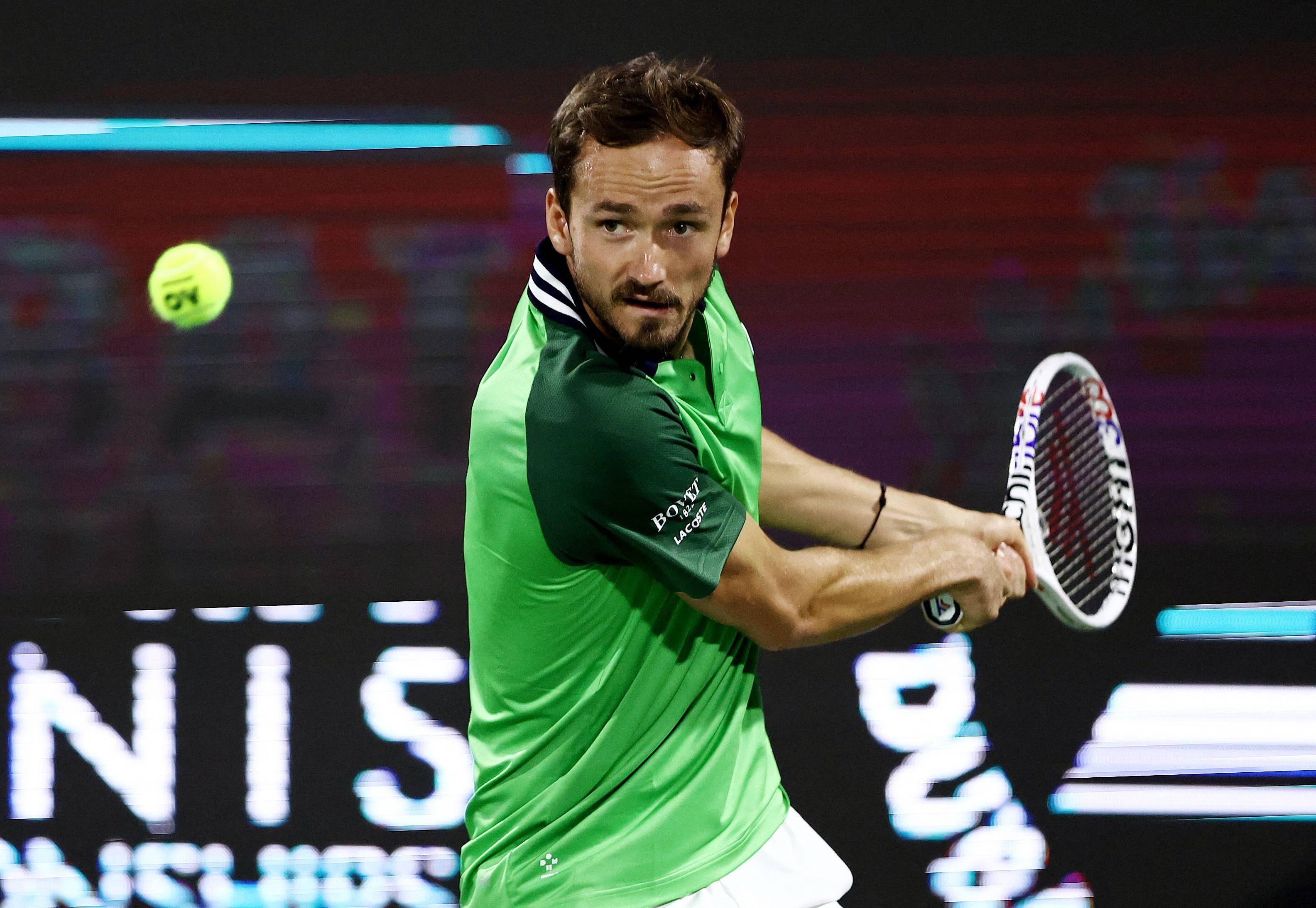 美国网球队强势英国网球队,梅德韦杰夫惊艳世界 美国网球队强势英国网球队,梅德韦杰夫惊艳世界