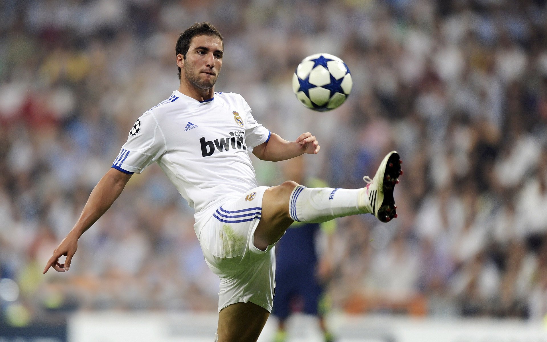 几内亚奇迹，戈麦斯关键一击击溃秘鲁，改写足球版图