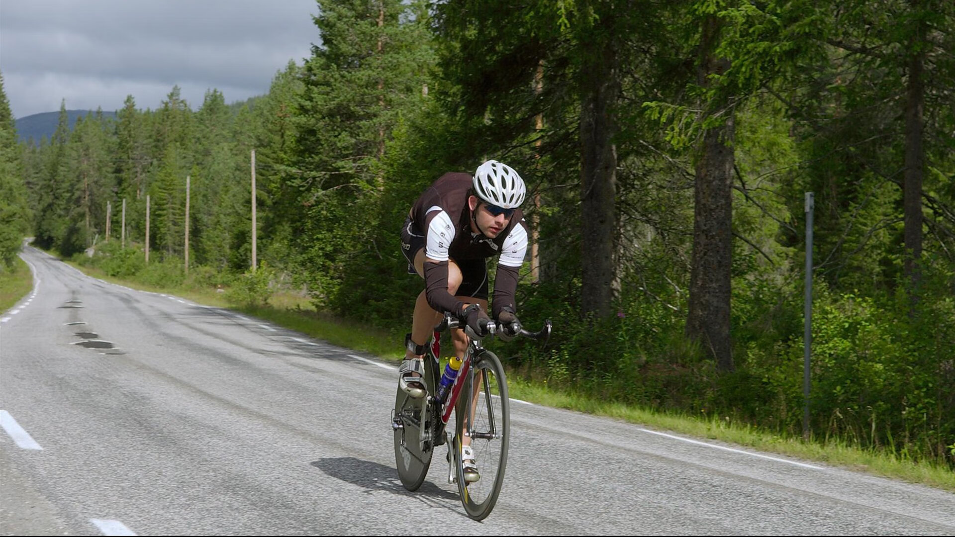 篮网全面压制灰熊，库里表现堪称教科书