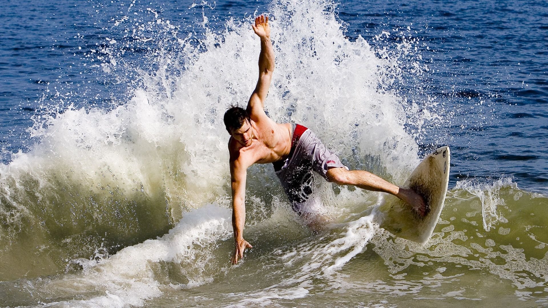 羽坛烽火，韩国队完胜日本队，陈雨菲点燃赛场