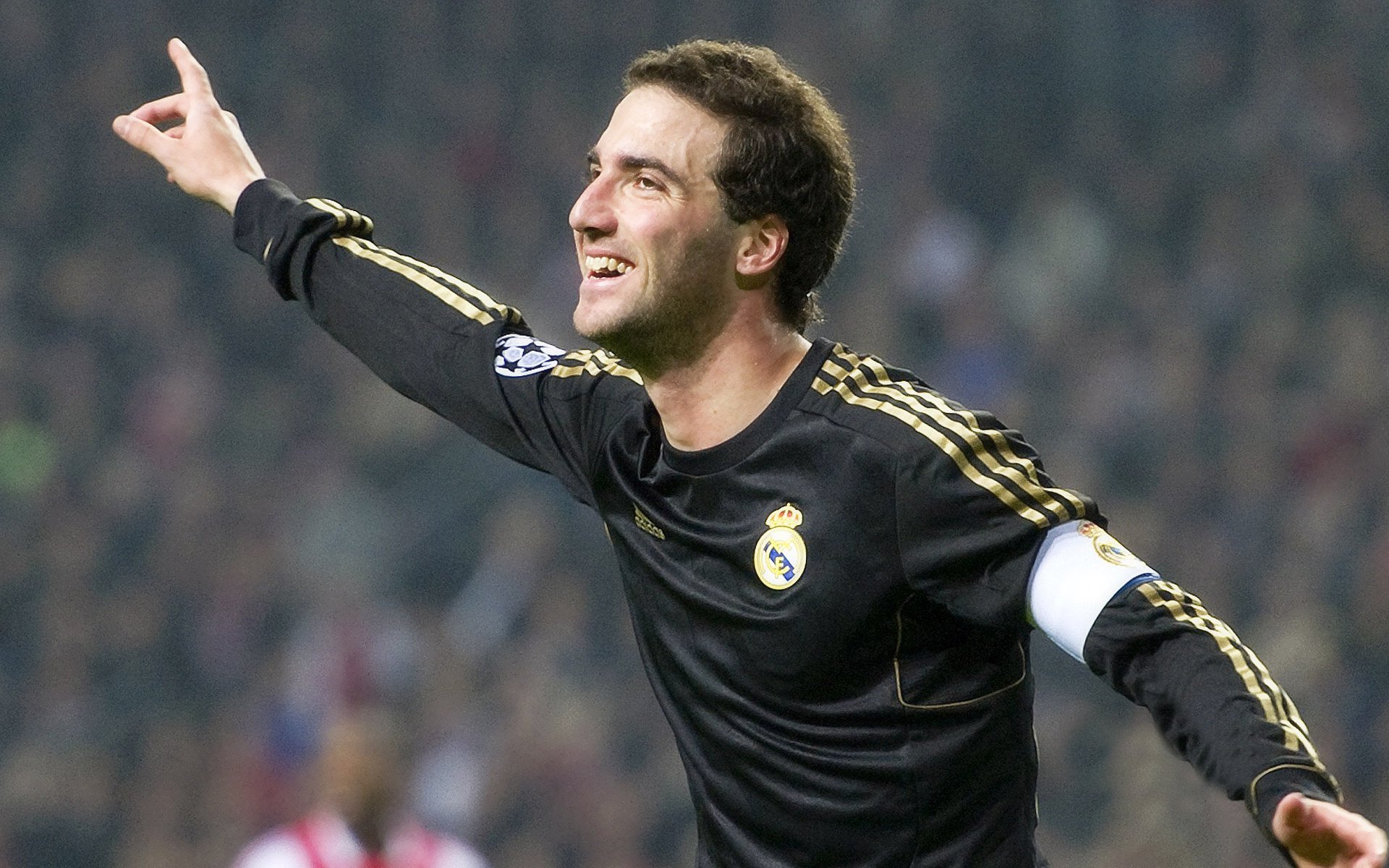 金玟哉攻防两端统治，加纳终结国际米兰—解析那不勒斯的欧冠胜利密码